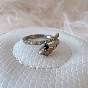Costume Jewelry - Mini snake ring - size 3.5